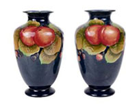 A pair of Shelley Pomegranate pattern vases c.1928